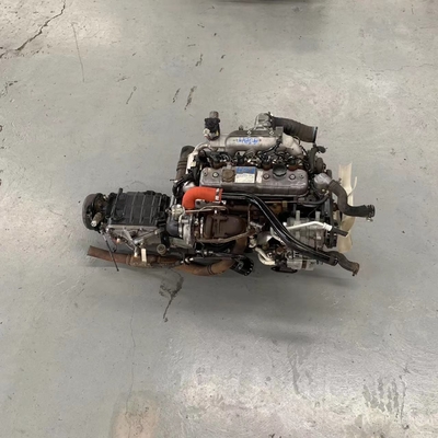 2.5L OEM Isuzu 4JB1T NKR Isuzu Дизельный двигатель Подходит для грузовиков и сельскохозяйственных транспортных средств